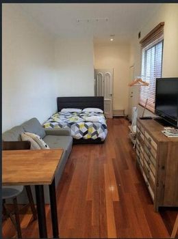 BUDGET Bourke St. Apartment - Hobart Tourism 4