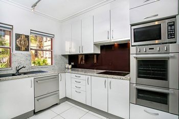 The Apartment Service BMN01 - Tourism TAS 3