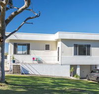 Toms Beach House