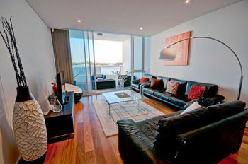Mandurah Private Collection - Tourism TAS 4