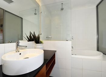 Mandurah Private Collection - Tourism TAS 1