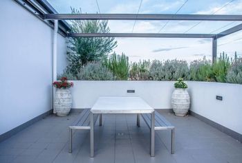 Vibrant City Pad - Tourism TAS 6