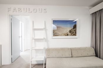 1 BR Park Breathtaking Sydney Skyline - Hobart Tourism 3