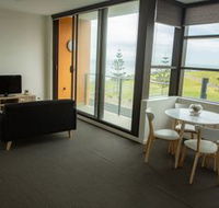 Watt Street 1 BR Apartment w Ocean Views - Tourism TAS