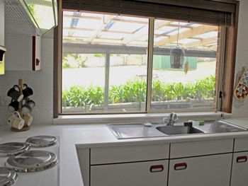 Narrawallee Escape - Tourism TAS 3