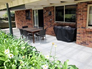 Narrawallee Escape - Tourism TAS 1