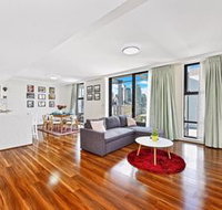 Deluxe Sydney Central Penthouse with Pool  Gym - Tourism TAS