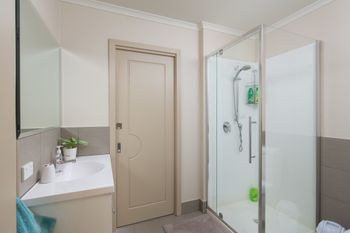 The Executive B & B - Tourism TAS 6