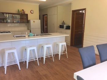 Caves Cottage - Hobart Tourism 5