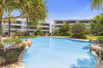 Cotton Beach Forty Four Roof Top - Tourism TAS 4