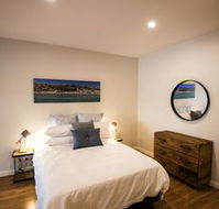 Wickham Newcastle Modern 1 Bed Apartment - Tourism TAS