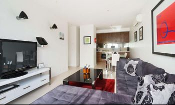 Smart Modern In St. Kilda - Tourism TAS 0