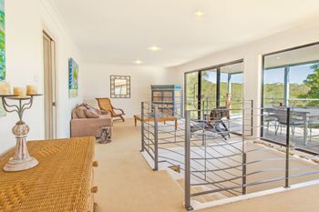 Spinnakers Loft 3 Bed Apartment - Hobart Tourism 0