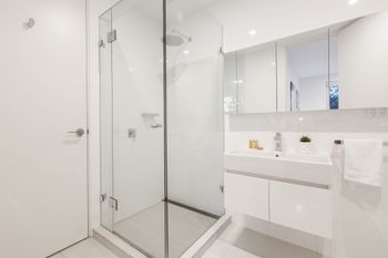 Iris Apartments By Ready Set Host - Hobart Tourism 6
