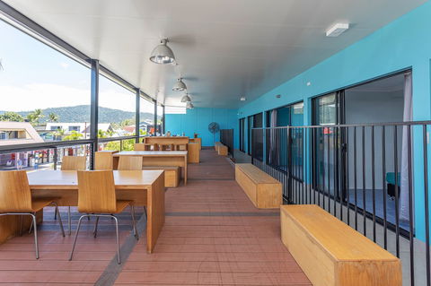 Airlie Sun & Sand Accommodation 6 - Tourism TAS 3