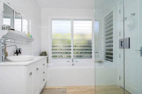 A PERFECT STAY - Stanhope Byron - Hobart Tourism 6