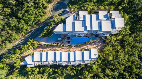 Azure Sea Whitsunday Resort - Hobart Tourism 1