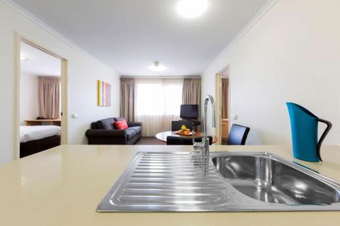 Premier Hotel & Apartments - Hobart Tourism 5