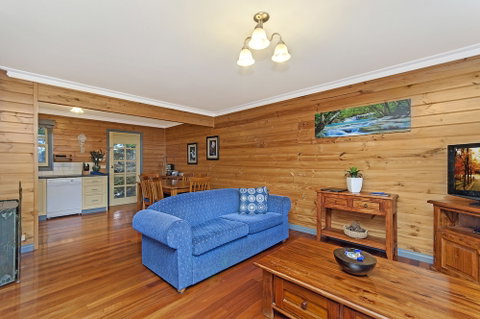 Dunes - Elegant Beach Villa With Huge Swim Spa - Tourism TAS 4