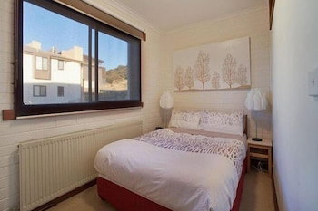 Lawlers 20 - Hobart Tourism 5