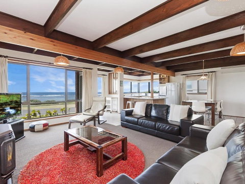Swimmers Rest - Uninterrupted Panoramic Ocean Views - 1 Bedroom - Tourism TAS 1