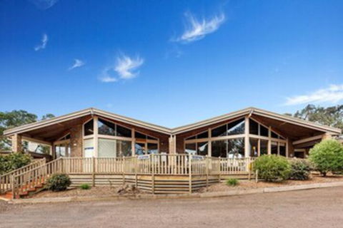 Bellbrae Country Club Surf Coast - Hobart Tourism 0