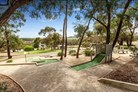 Bellbrae Country Club Surf Coast - Hobart Tourism 7