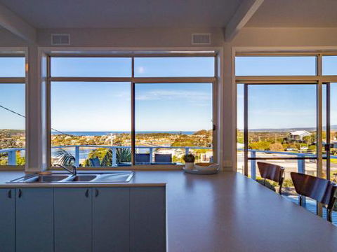Sea180 Merimbula - Tourism TAS 1