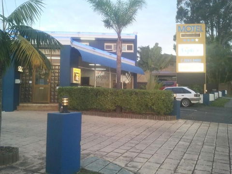 Aspley Motor Inn - Tourism TAS 1
