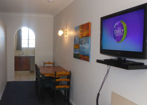Tower Court Motel - Tourism TAS 6