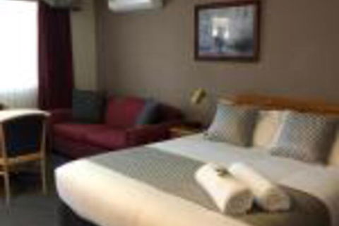 Highlands Motor Inn - Hobart Tourism 0