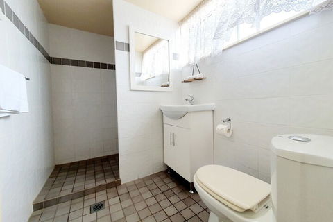 Ardeanal Motel West Wyalong - Tourism TAS 7