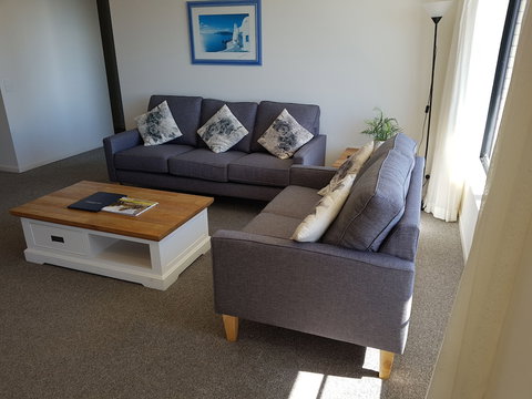 Burgess @ Kings Beach Apartments - Tourism TAS 6