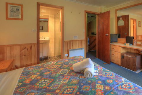 Candlelight Lodge - Hobart Tourism 5