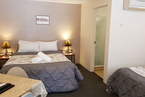 Murray Gardens Cottages & Motel - Tourism TAS 4