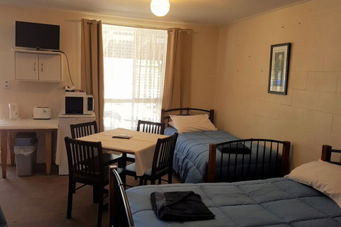 Murray Gardens Cottages & Motel - Tourism TAS 3