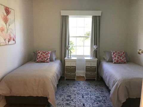 Explorers Lodge - Tourism TAS 3