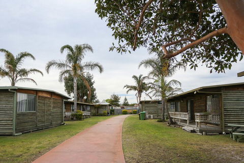 Lazy Acre Log Cabins - Tourism TAS 1