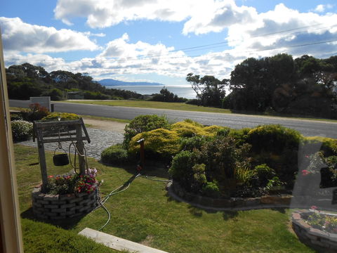 Tidelines Of Bicheno - Hobart Tourism 0