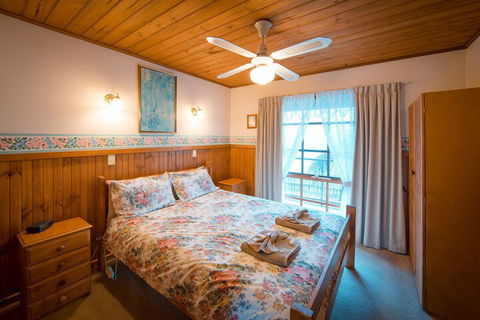 Sanctuary Park Cottages - Tourism TAS 7