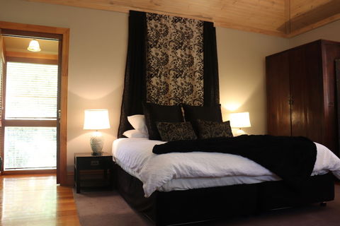 Linden Gardens Rainforest Retreat - Tourism TAS 3