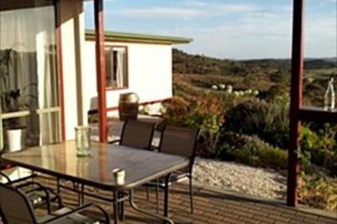 Clare View Accommodation - Hobart Tourism 5