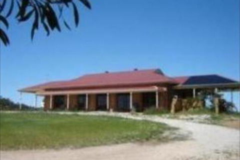 Clare View Accommodation - Hobart Tourism 2