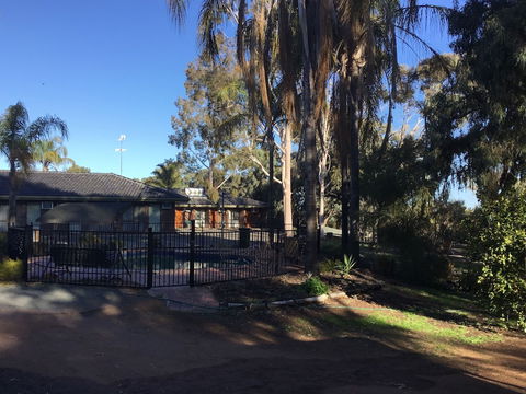 Two Rivers Motel - Tourism TAS 1