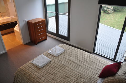 Apollo Bay Cottages - Tourism TAS 5