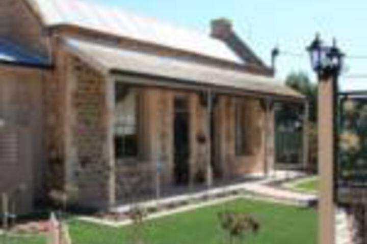  Tourism TAS