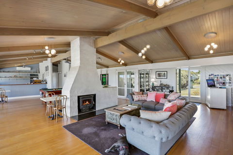 Clifftop Boutique Accommodation - Tourism TAS 5