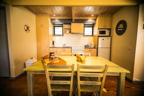 Rayville Boat Houses - Tourism TAS 3