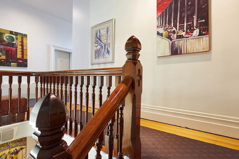 Auldington Hotel - Hobart Tourism 4