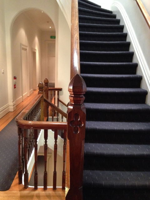 Auldington Hotel - Hobart Tourism 1